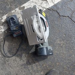  Saw .en Bueno Estado 