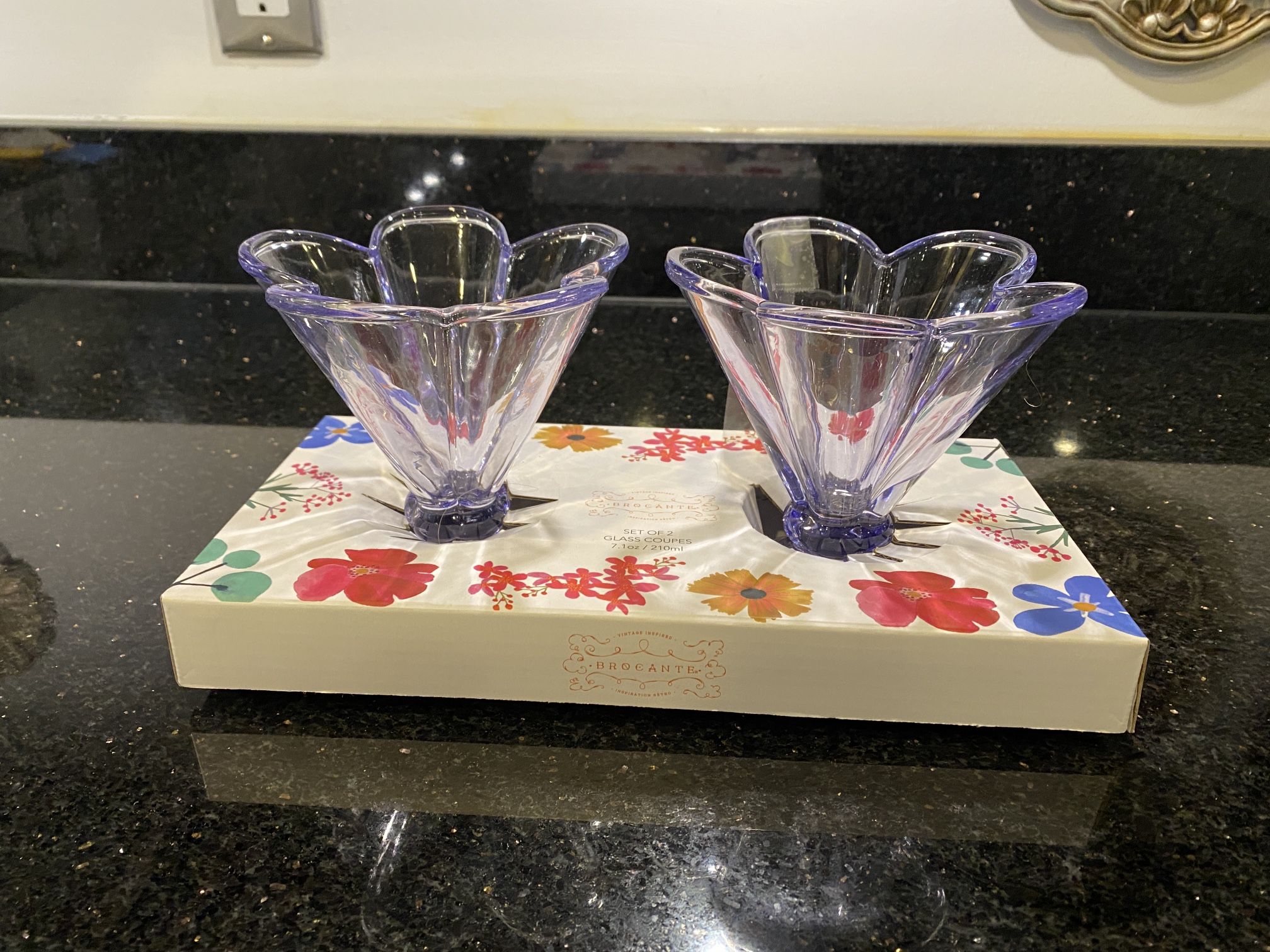 BROCANTE 2 Ice Cream Dessert Stemmed Tulip Shaped Purple Glass Coupes 7. 1 oz