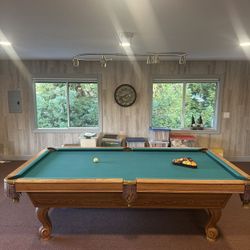 Pool Table  (8 Foot )
