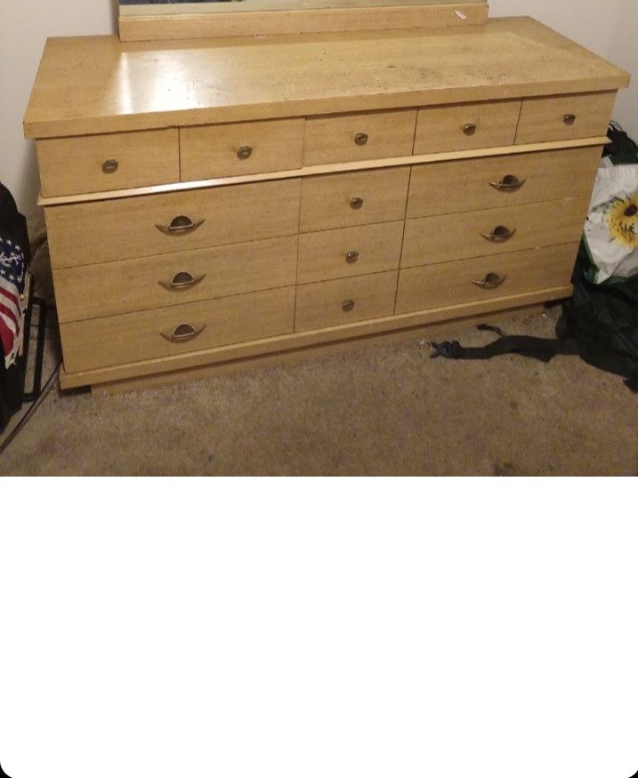 Maple Dresser And Mirror *Bureau