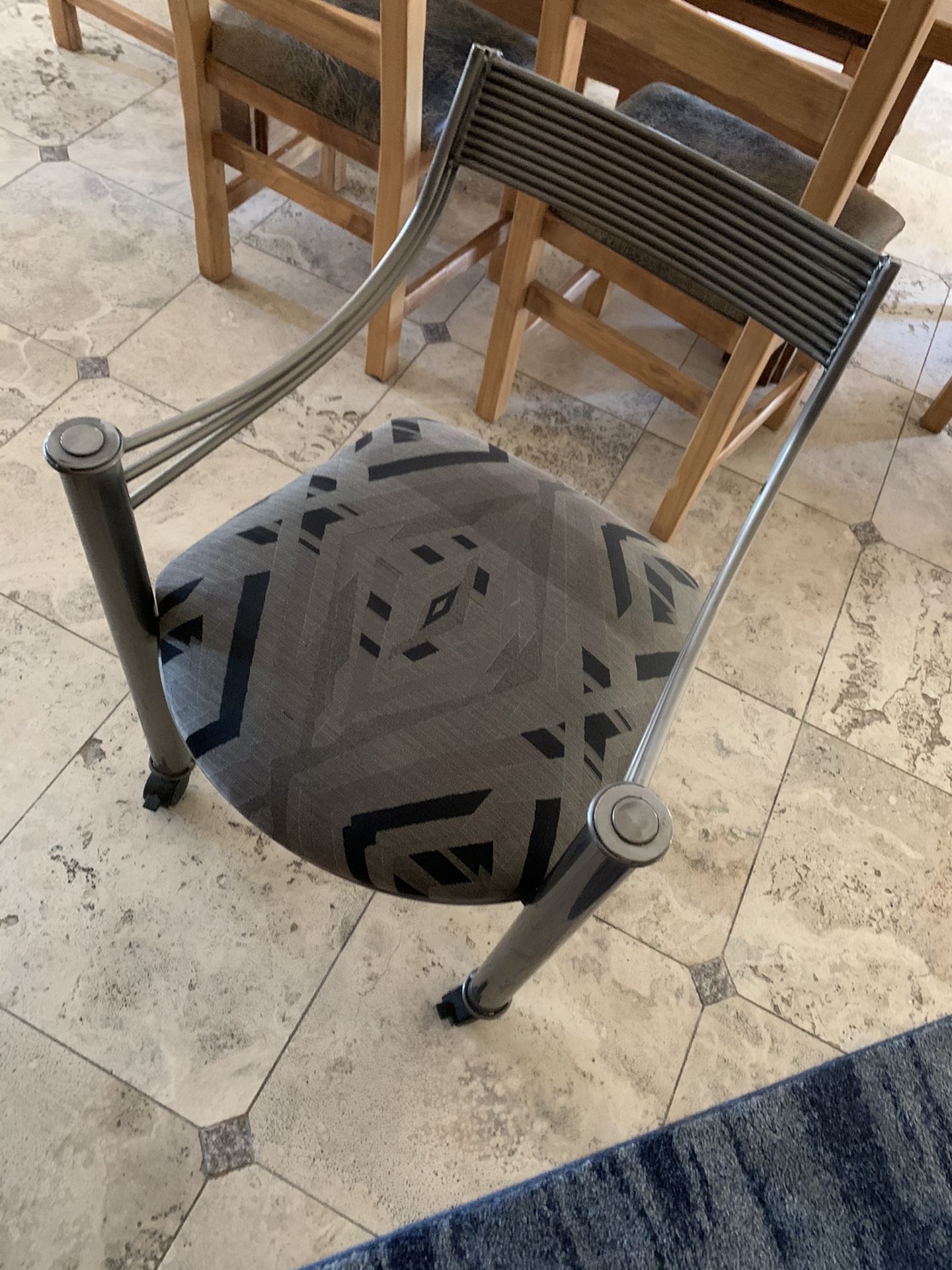 Desk chair