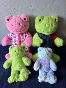 Build-A-Bear Frogs