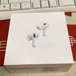AirPods Pros 2 (2nd Generation) with Mag Safe Case
