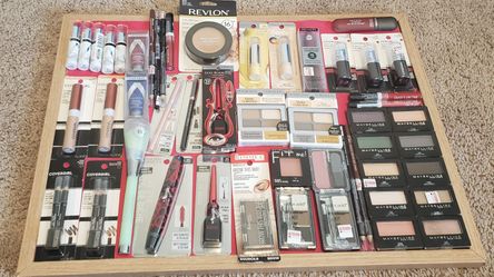 Wholesale makeup lot 50 pieces assorted