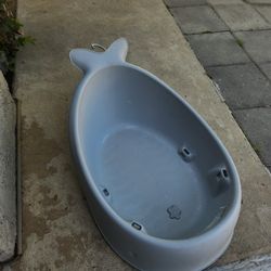 Decent little baby wash basin 