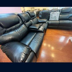 *Spooky Sale Event*---Santiago Sleek Black Leather Reclining 3 Piece Sets---Delivery And Easy Financing Available 👌 