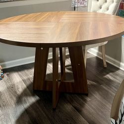 Wooden Round Dining Table