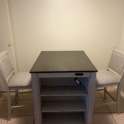 Dinner Table 