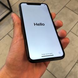 iPhone X - Unlocked