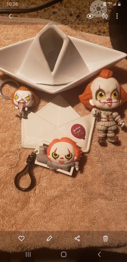 IT MOVIE PENNYWISE ITEMS.  HALLOWEEN HORROR