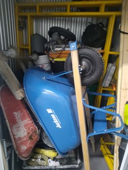 2 wheel barrows