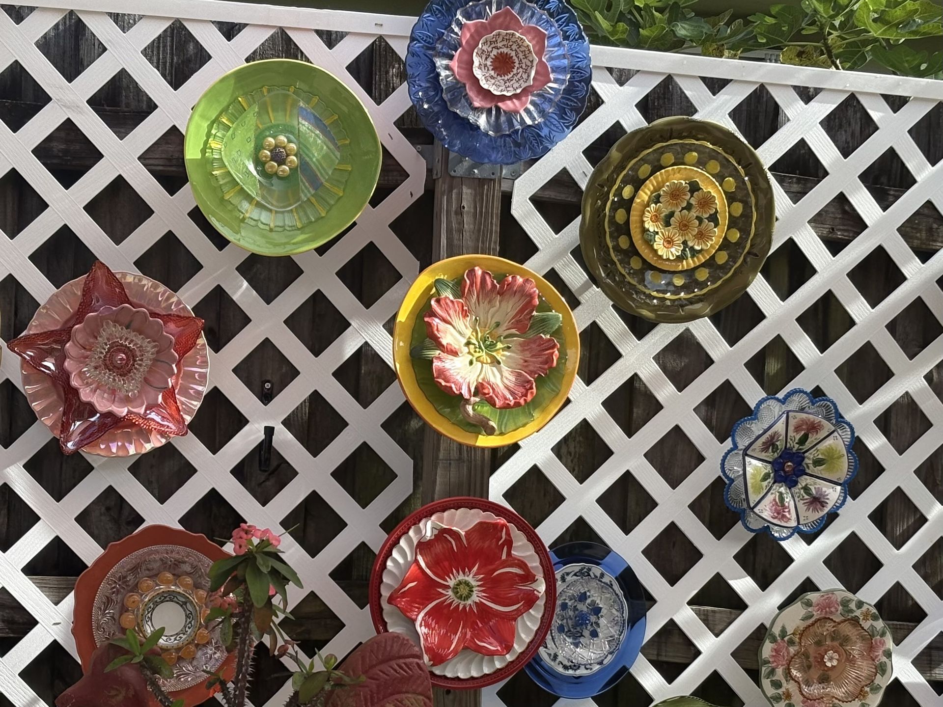 GARDEN ART FLOWERS