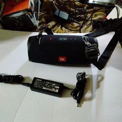 JBL Xtreme 2 With Charger Read 