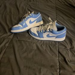 Air Jordan Retro 1 Low SE Blue/white 