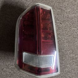 2011 Crysler 300 Tail Light Driver Side