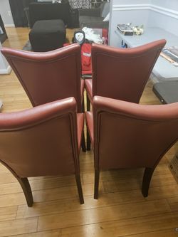 Set of 4 dining chairs