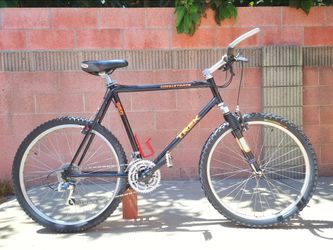 Vintage Trek 950 Singletrack 23" (USA-Made) True Temper OX Comp II - Shimano LX/XT. Rides 5'7" to 6'5"+