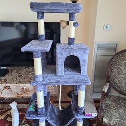 64’ Cat Tree Tower Brand New 