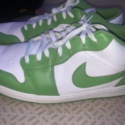 Jordan 1s low lime green