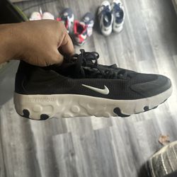 Nike Running Shows Never Worn “size 9.5”