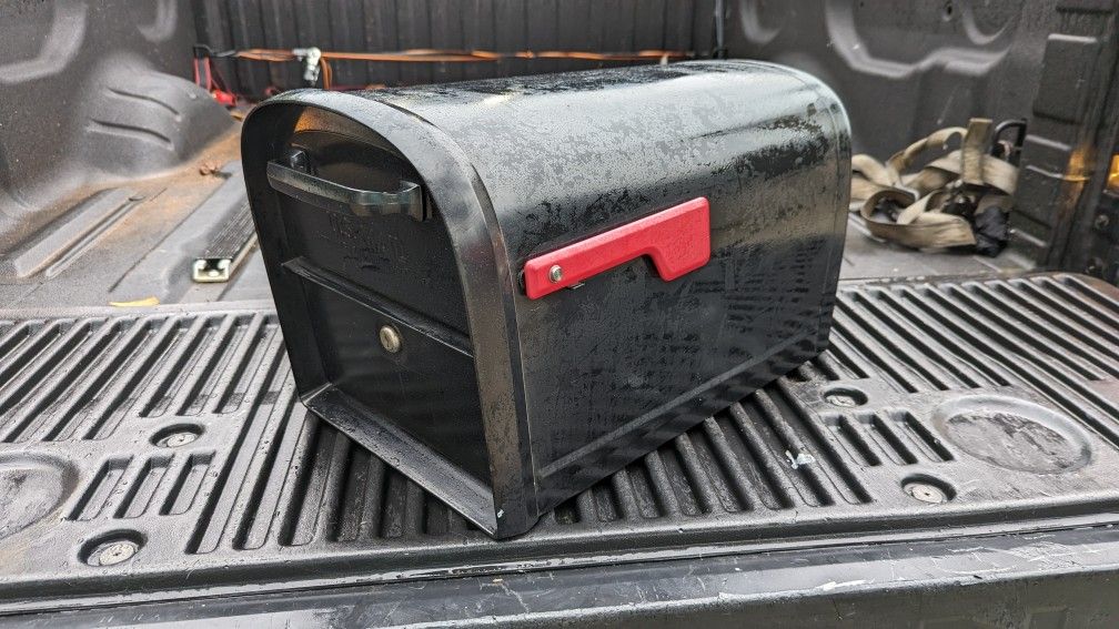 Metal Architectural Oasis Mailbox