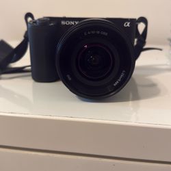 Sony 10–18mm f/4 OSS Lens (E-Mount, Like New, 62mm)