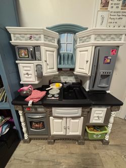 Kids play kitchen