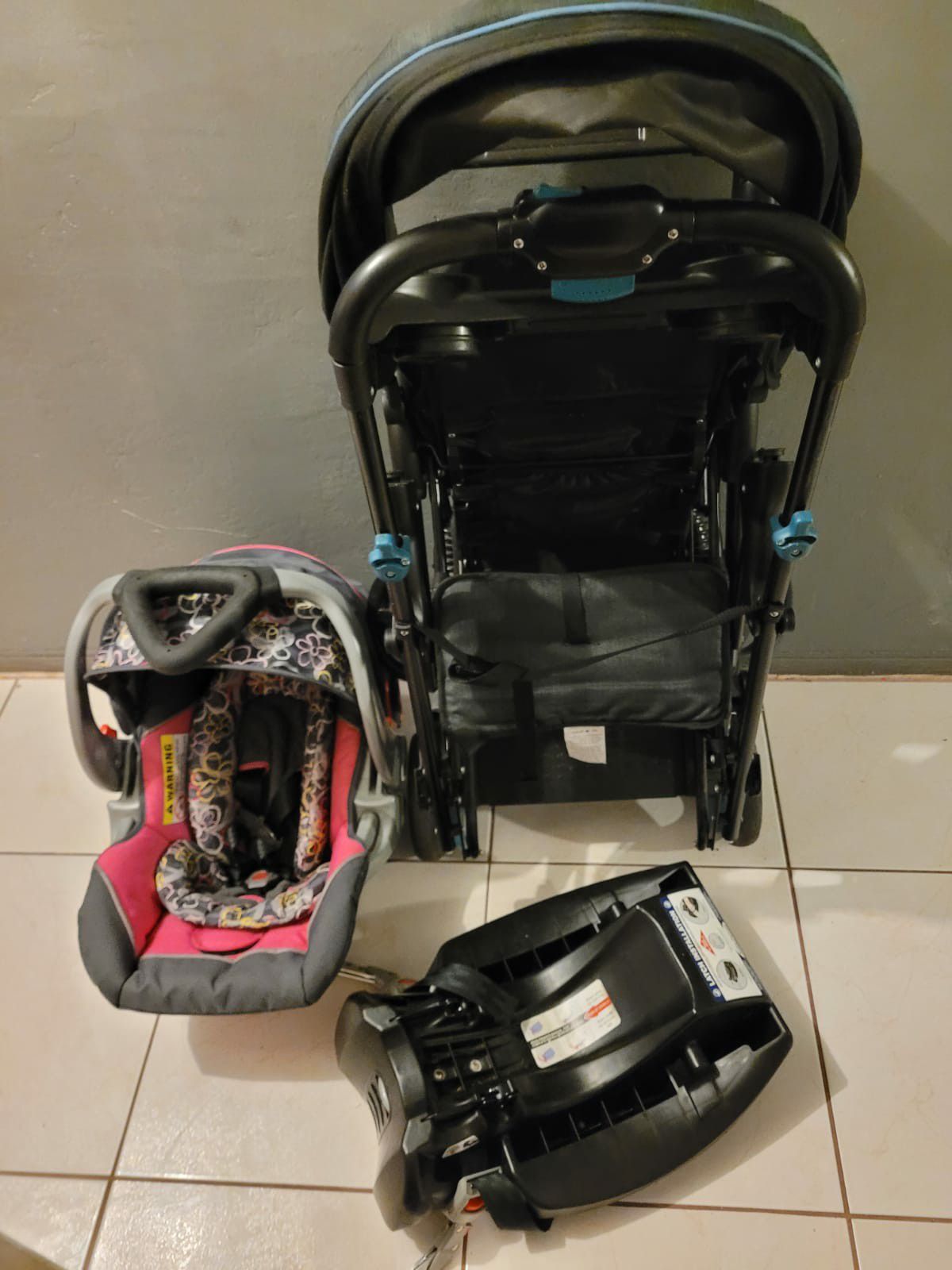 BABY DOUBLE STROLLER WITH CAR SEAT AND BASE