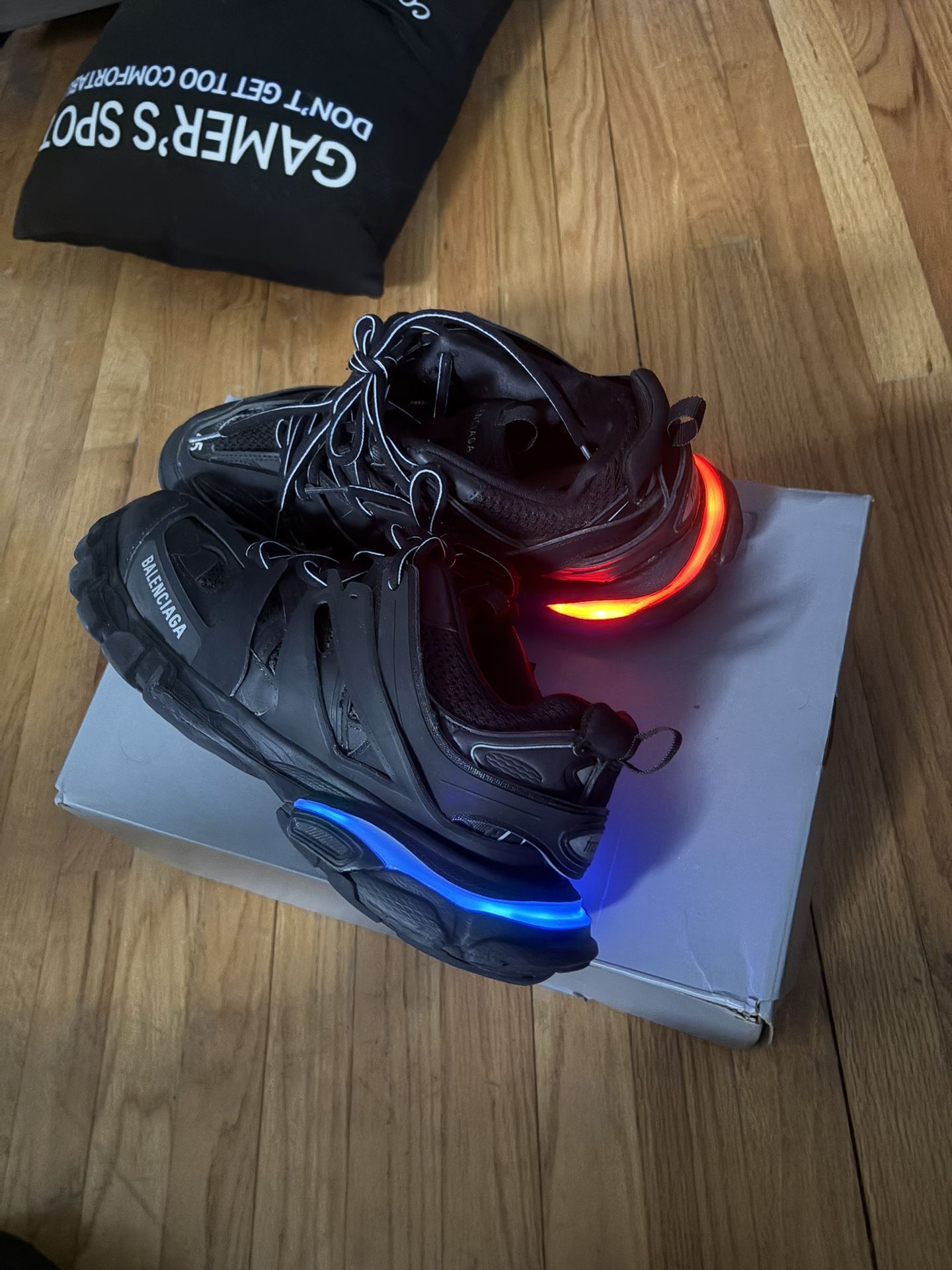Balenciaga Track led