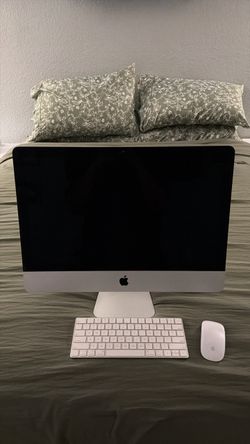 Apple 21” 2017 iMac 2.3GHz Core i5 8GB RAM 1TB