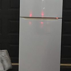 30 Inch White LG Refrigerator 