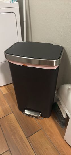 Garbage Bin /Trash Can - 25$