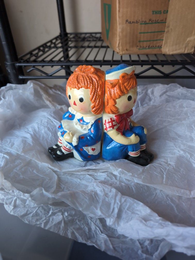 VINTAGE Raggedy Ann & Andy Book Ends