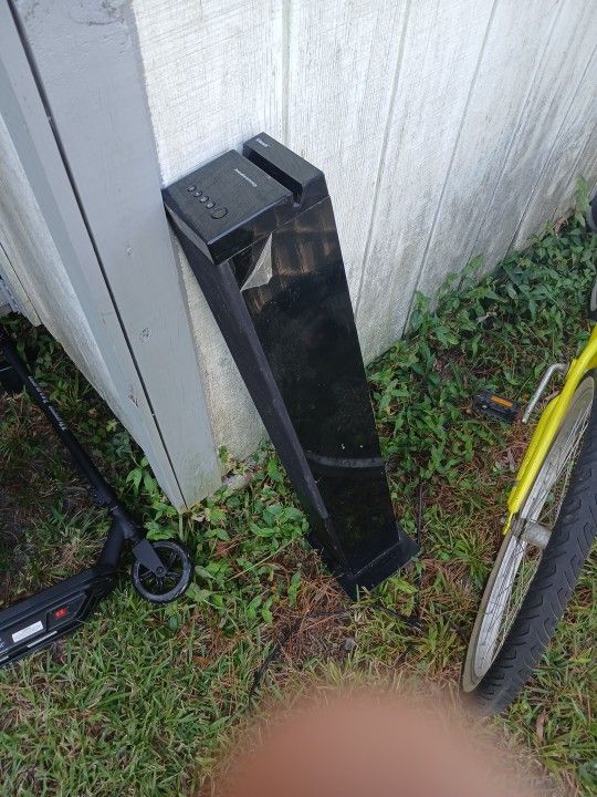 Stand up speaker