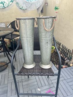 23 inch tall metal flower vase