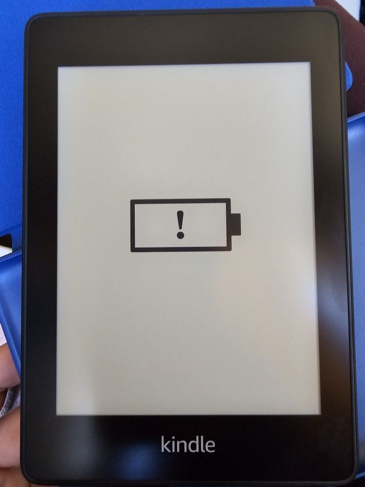 Kindle w/case (Amazon model PQ94WIF)
