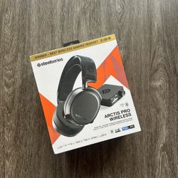 Steelseries Arctic Pro Wireless Gaming Headset