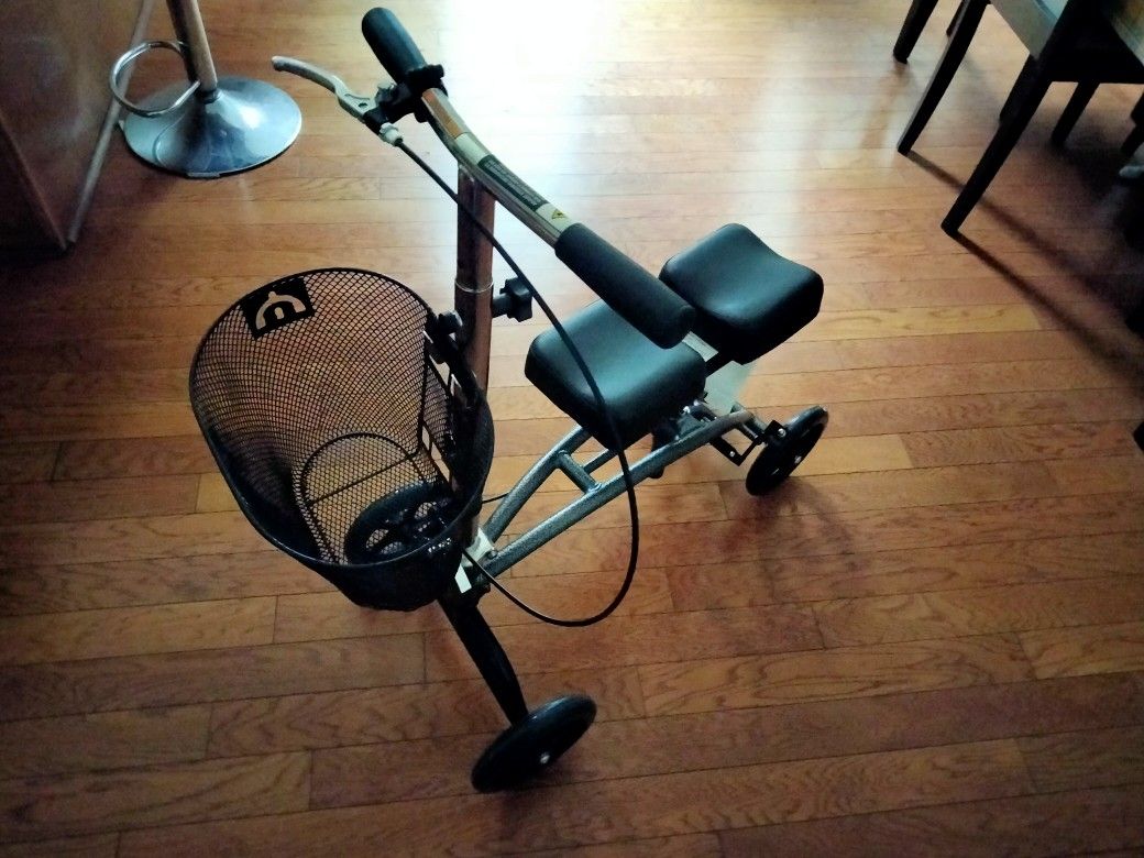 Knee Scooter