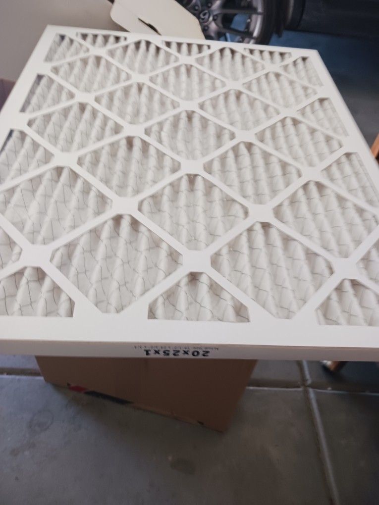 6 NEW Furnace AIR FILTERS 20 20X25X1 Great Deal for Sale in Helendale