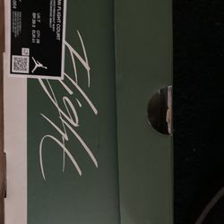 New Jordan Flights Low Too Size 8