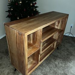 Coast To Coast Bookshelve