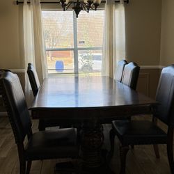 DINNING TABLE W 6 CHAIRS Q