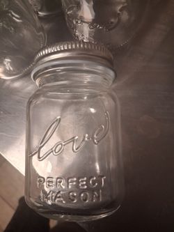 6 Mini Mason Jars with Lids