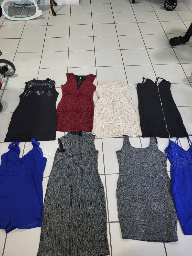 Dresses For Women In Good Condition Size Large $10 Each 