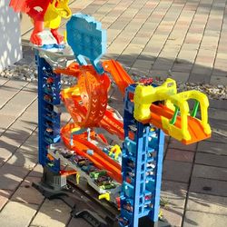 Hot Wheels City Ultimate Garage Track Set Dragon