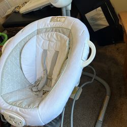 Graco Baby Swing With Portable Bouncer