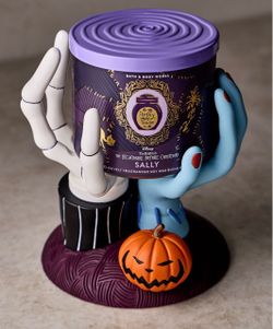 Bath and bodyworks nightmare before Christmas candle holder
