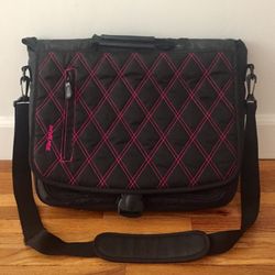 Targus Padded Laptop Messenger Bag  - Black With Pink Trim
