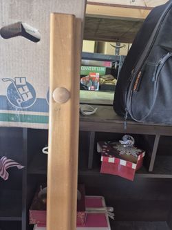 Rug / Coat Rack Wood.