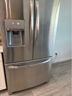 Frigidaire French Dior Refrigerator